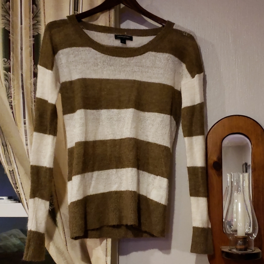 Pullover Sweater